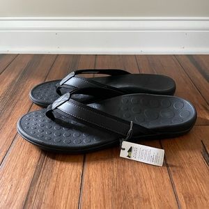 NEW Men’s Vionic Flip Flop Sandals Size 13